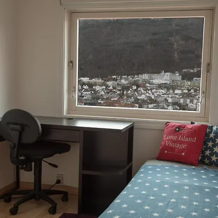 Bed and Breakfast Close To Center - Modern